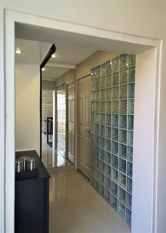 Franschhoek Studio Luaran gambar
